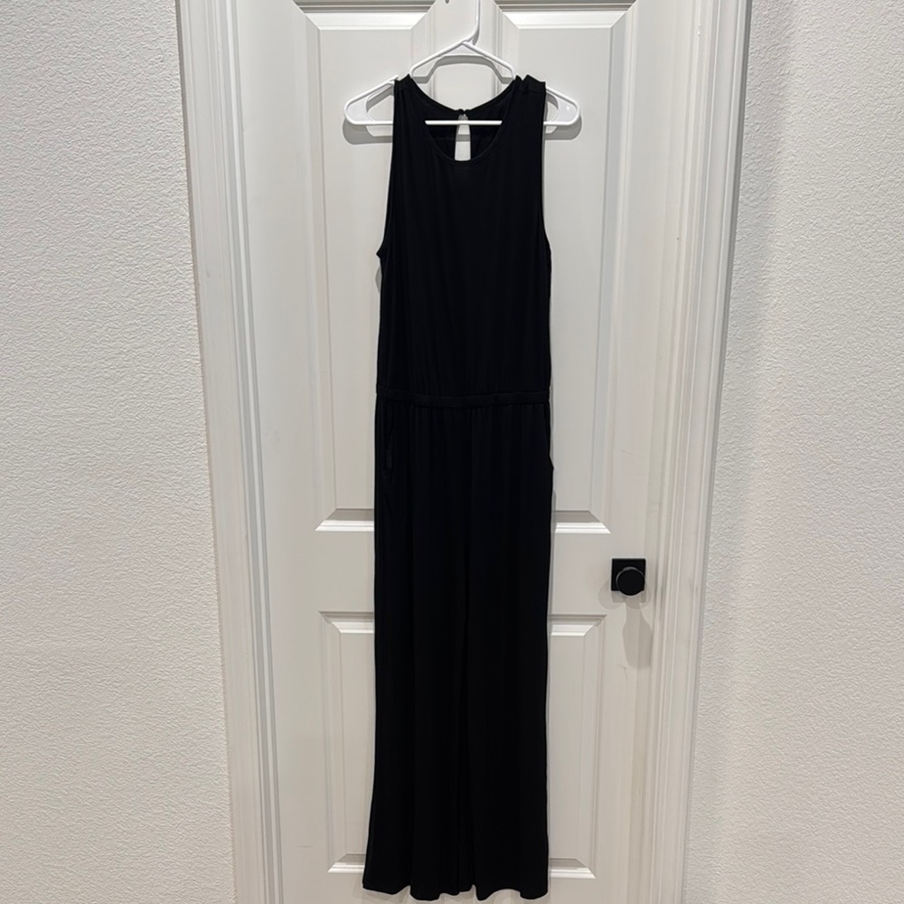 Black Sleeveless Jumpsuit
